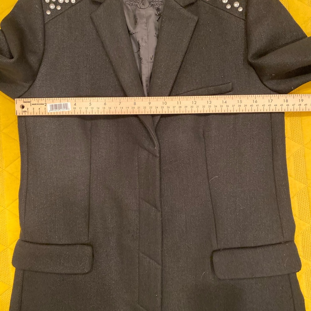 Coat - Picture 8 of 9